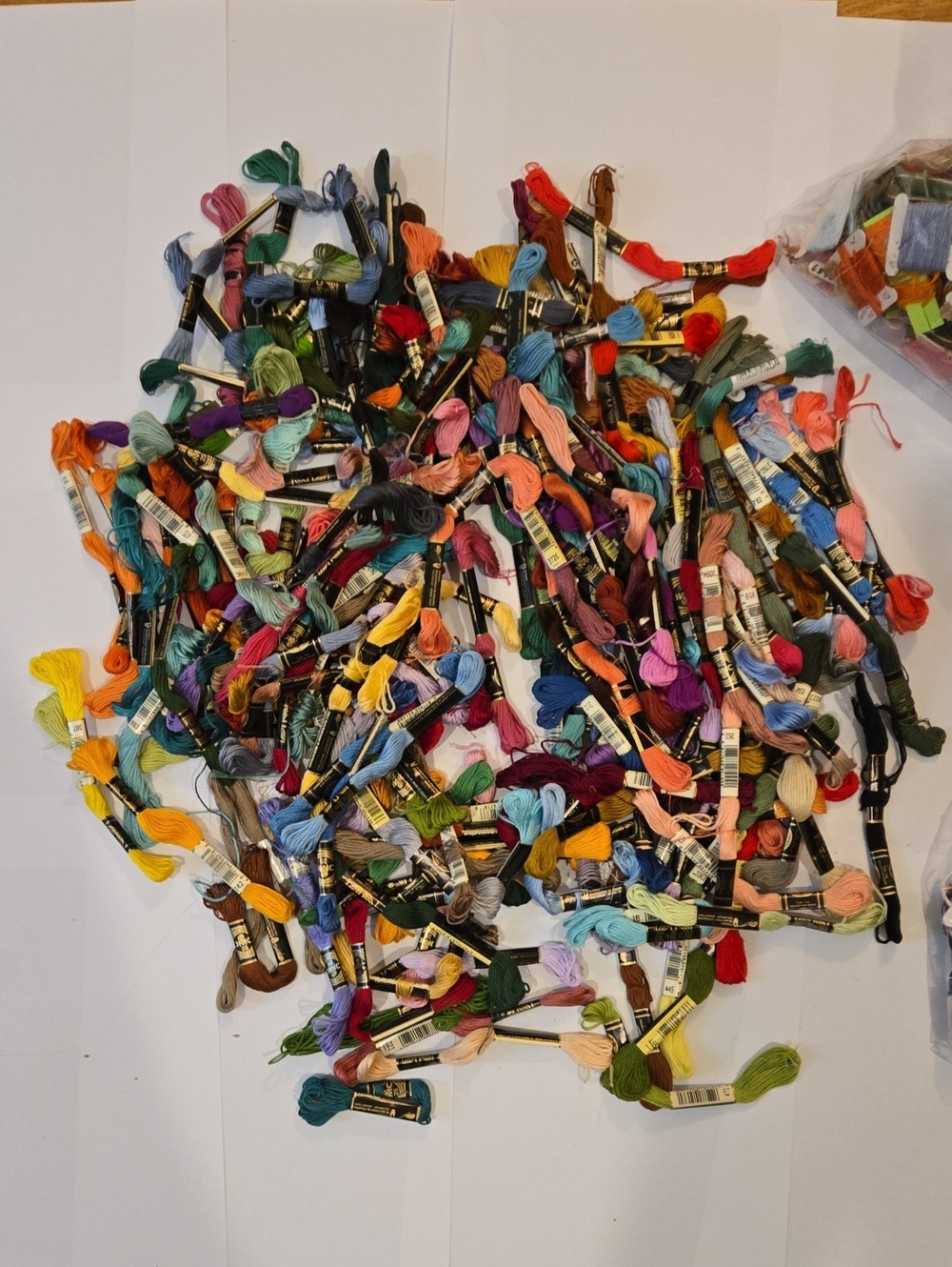 100s Assorted Embroidery Floss Skeins Multi-Color Pack- Home Art Fiber Arts